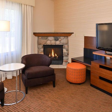 Fairfield Inn & Suites By Marriott Стимбот Спрингс Экстерьер фото