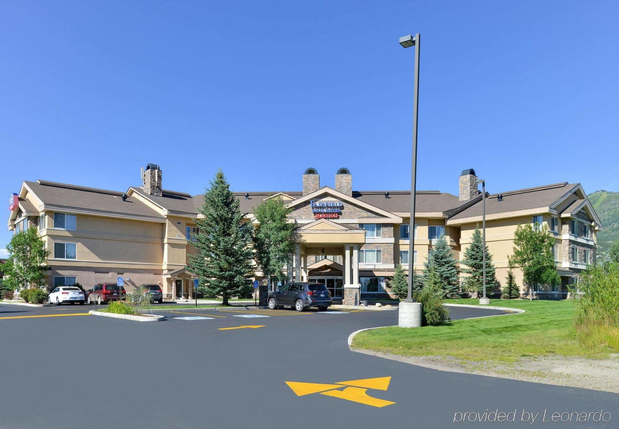 Fairfield Inn & Suites By Marriott Стимбот Спрингс Экстерьер фото