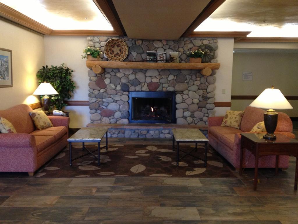 Fairfield Inn & Suites By Marriott Стимбот Спрингс Экстерьер фото